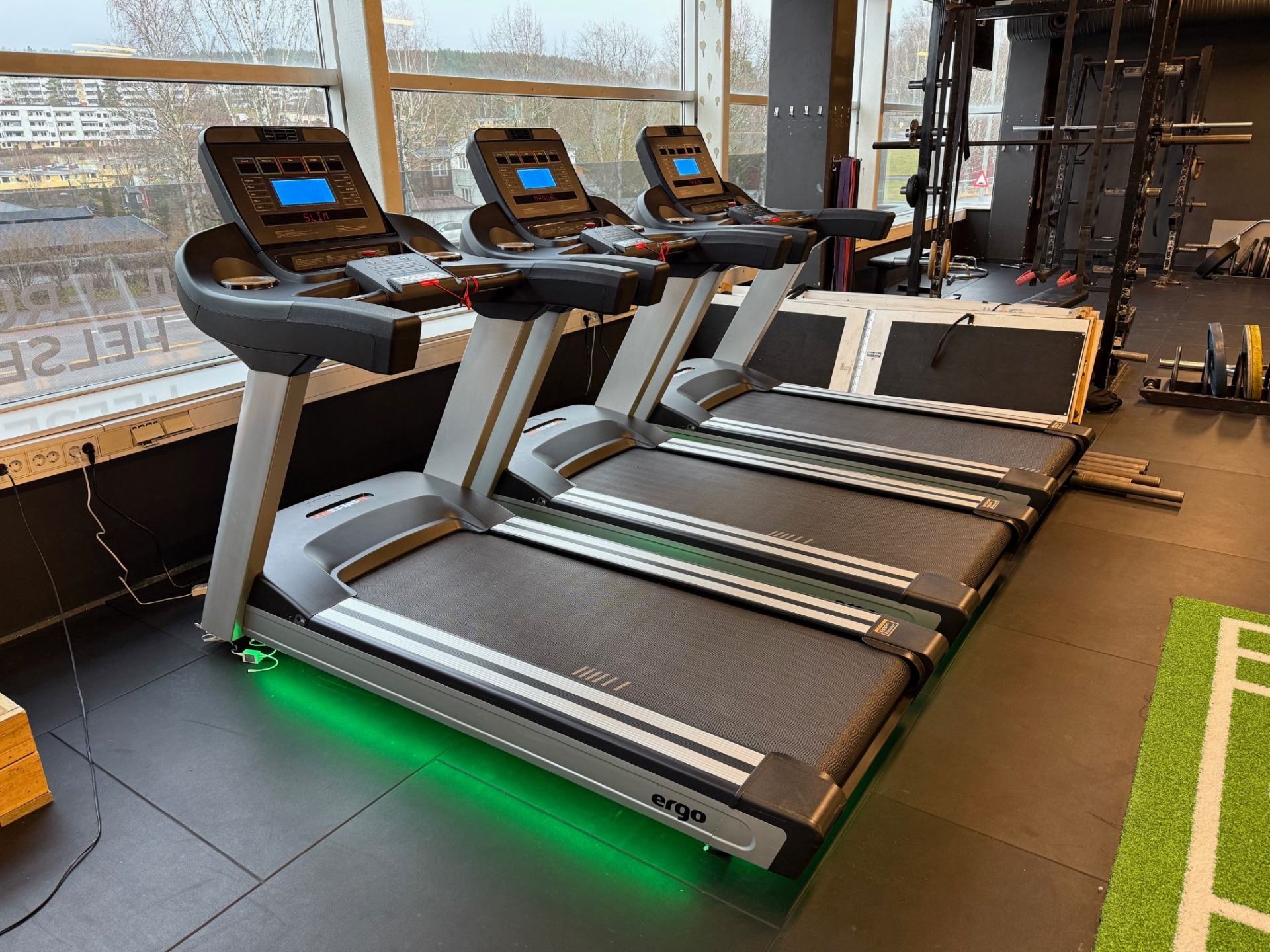 Ergo Fitness TA-790 profesjonelle tredemøller installert hos treningssenter